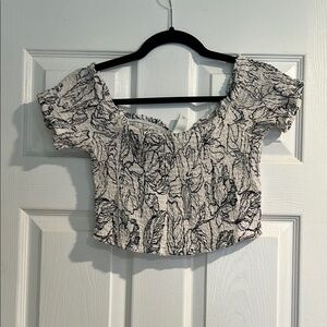 Black and White Leaf Print Women's Top